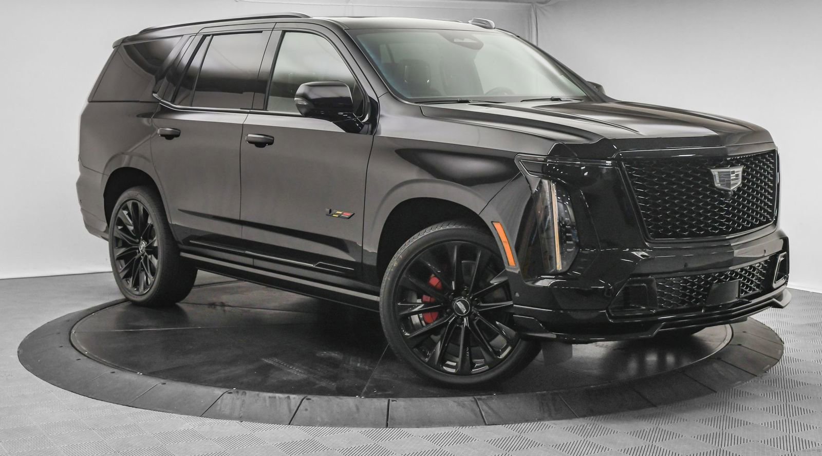 Used 2025 Cadillac Escalade ESV V w/ LPO, ONYX Package