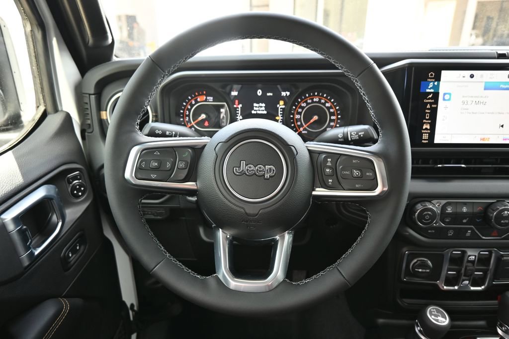 New 2026 Jeep Wrangler Unlimited Sahara AWD/4WD image 6