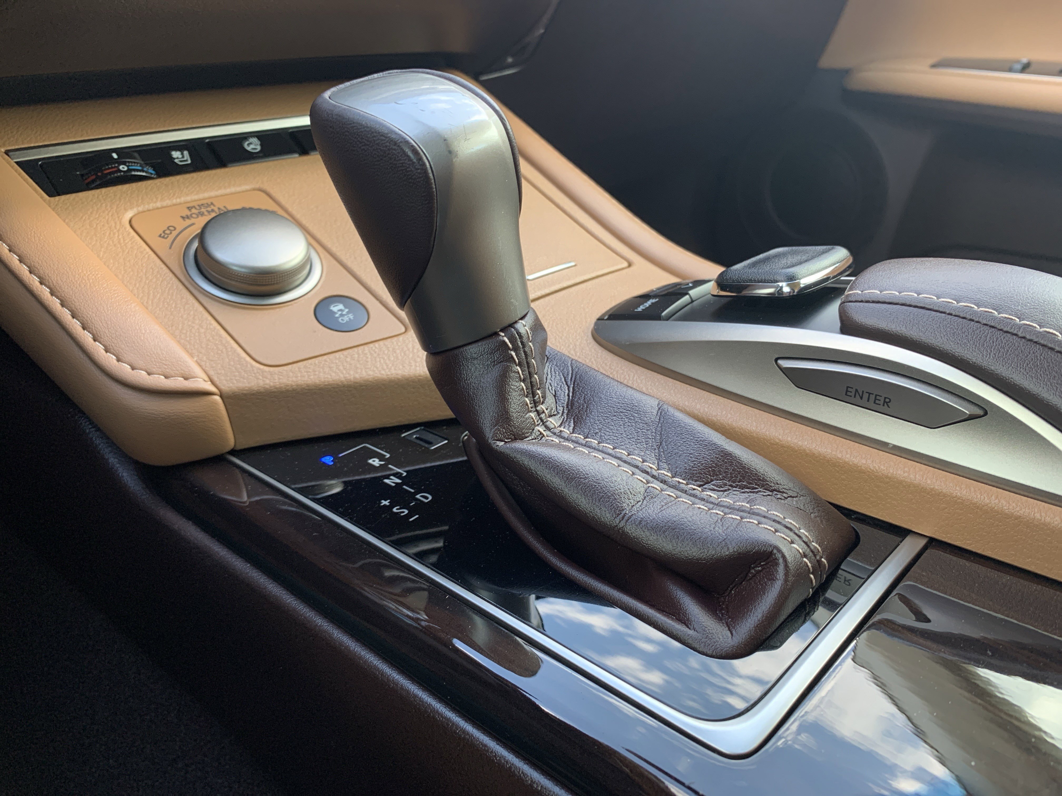 Used 2018 Lexus ES 350 w/ Luxury Package w/Wood Trim FWD image 26