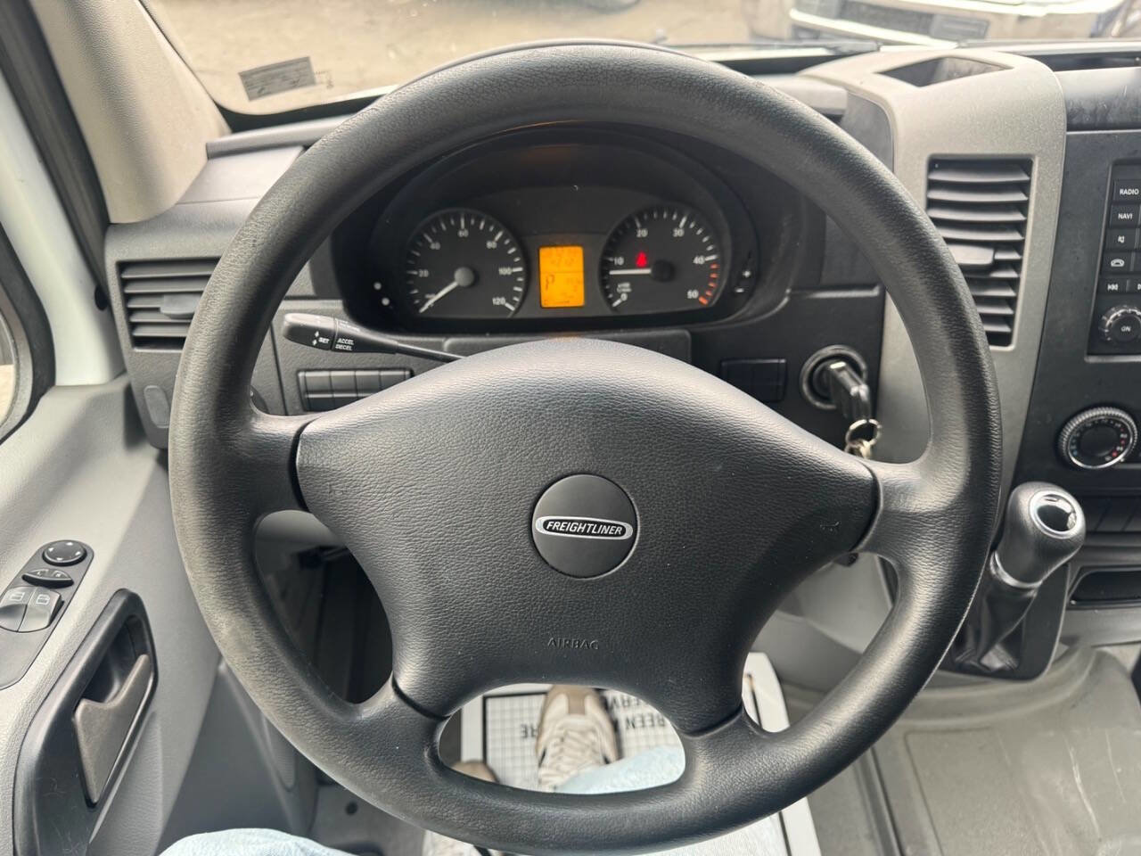 Used 2014 Freightliner Sprinter 3500 image 13