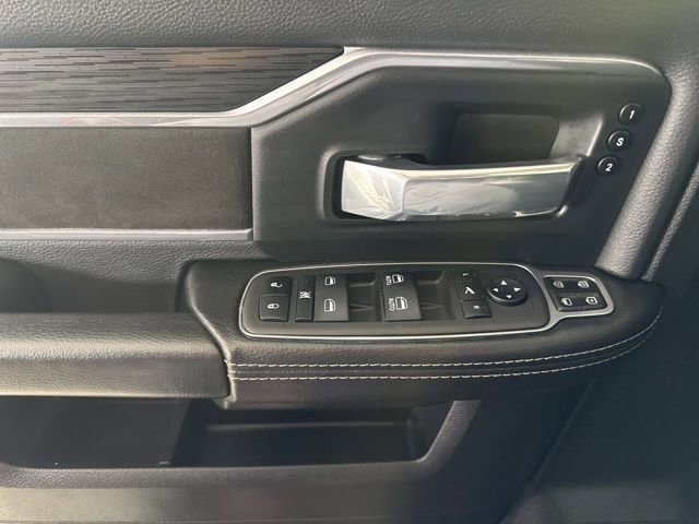 Used 2024 RAM 3500 Laramie w/ Night Edition image 16