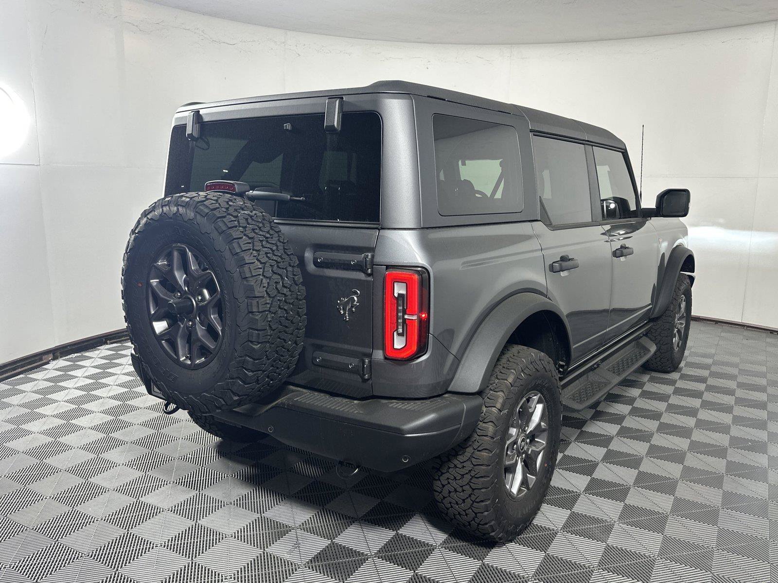 New 2025 Ford Bronco Badlands AWD/4WD image 7
