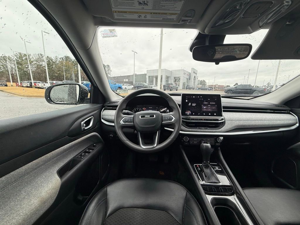 Used 2022 Jeep Compass Latitude image 13