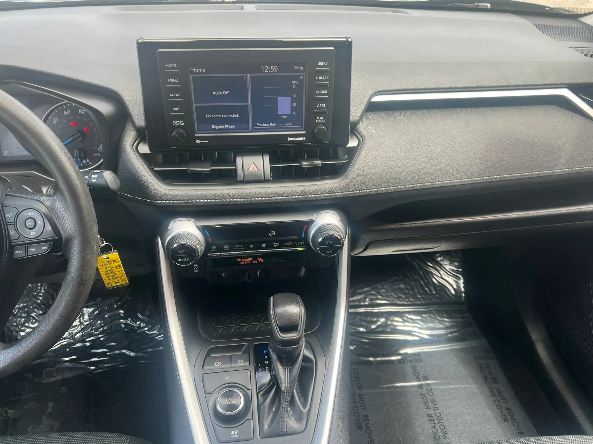 Used 2022 Toyota RAV4 LE AWD/4WD image 12