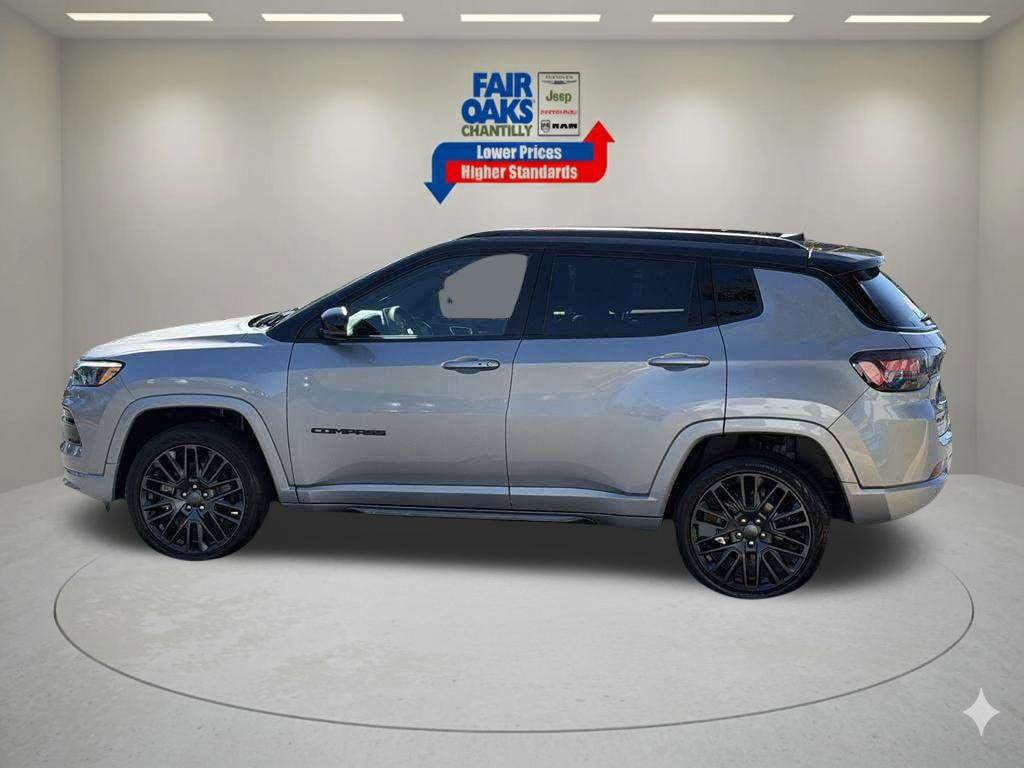Used 2023 Jeep Compass High Altitude AWD/4WD image 11