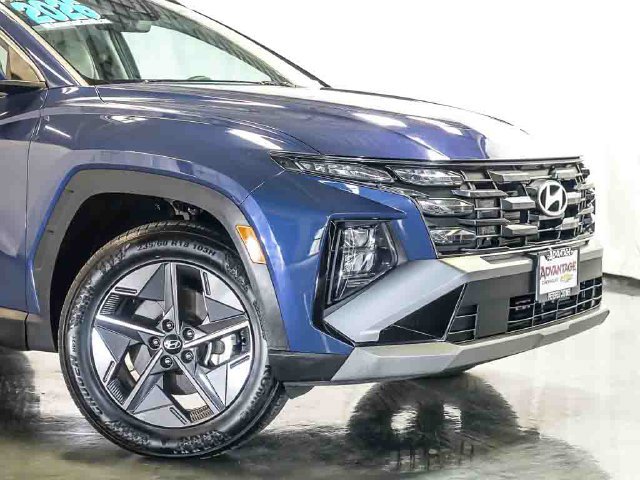 Used 2026 Hyundai Tucson SEL AWD/4WD image 3