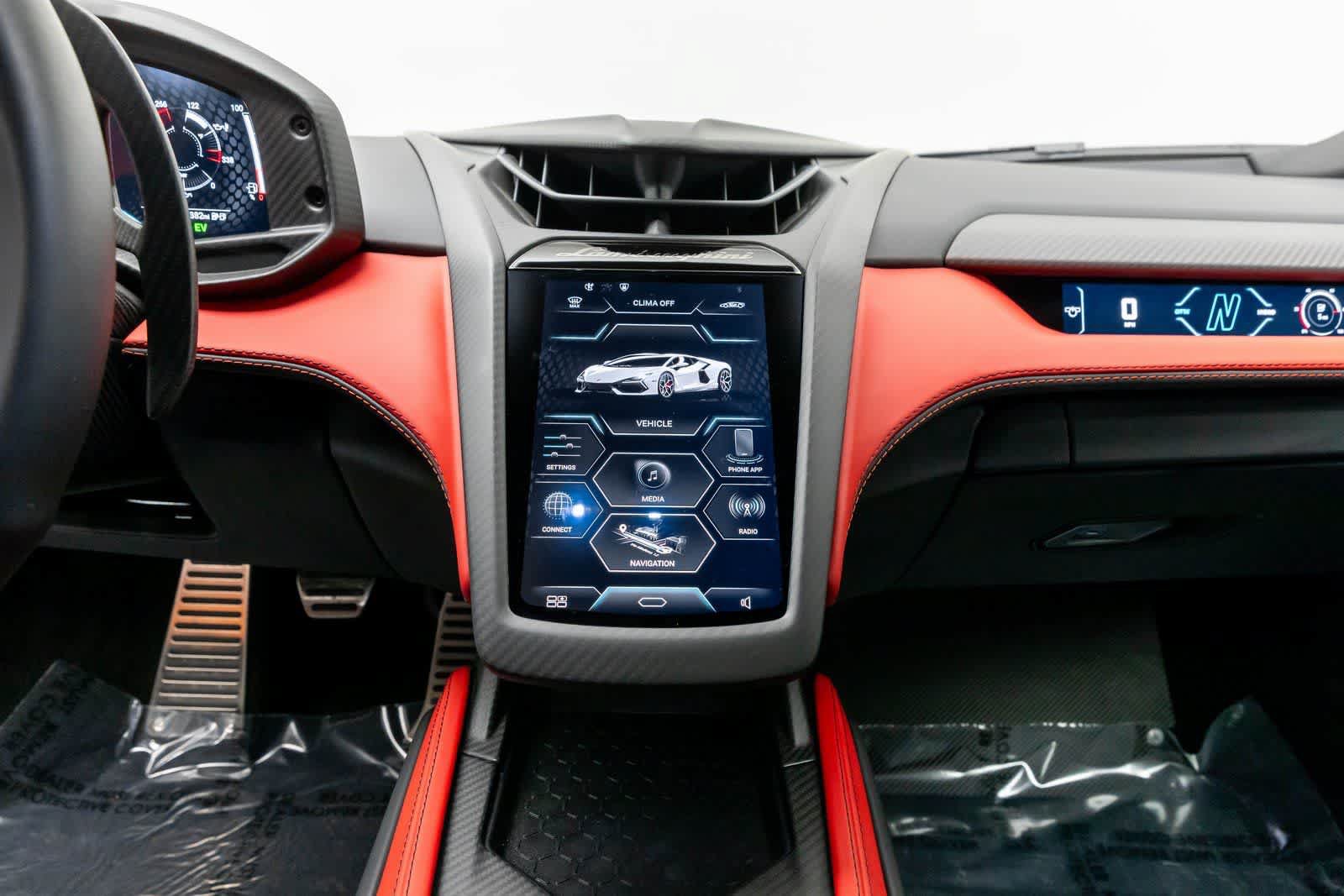 Used 2024 Lamborghini Revuelto AWD/4WD image 10