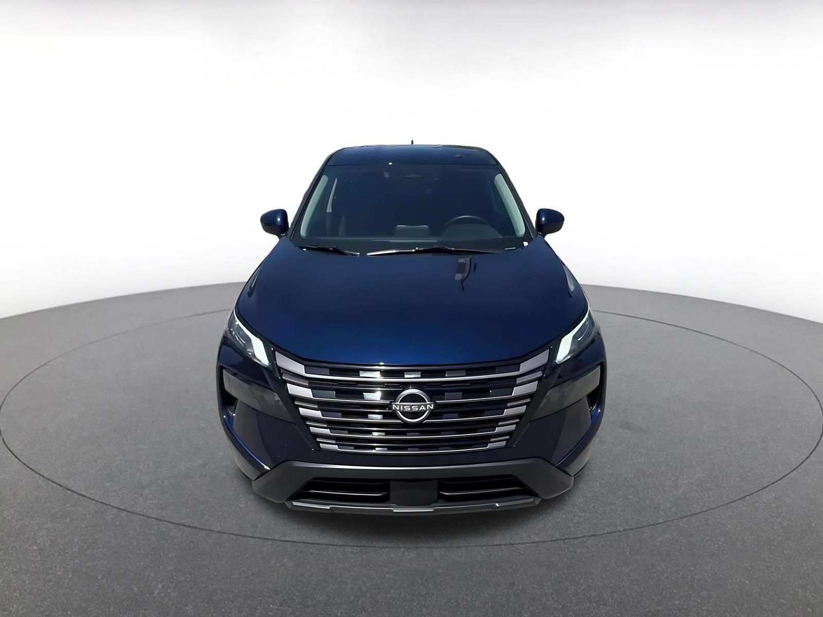 Used 2026 Nissan Rogue SV AWD/4WD image 4