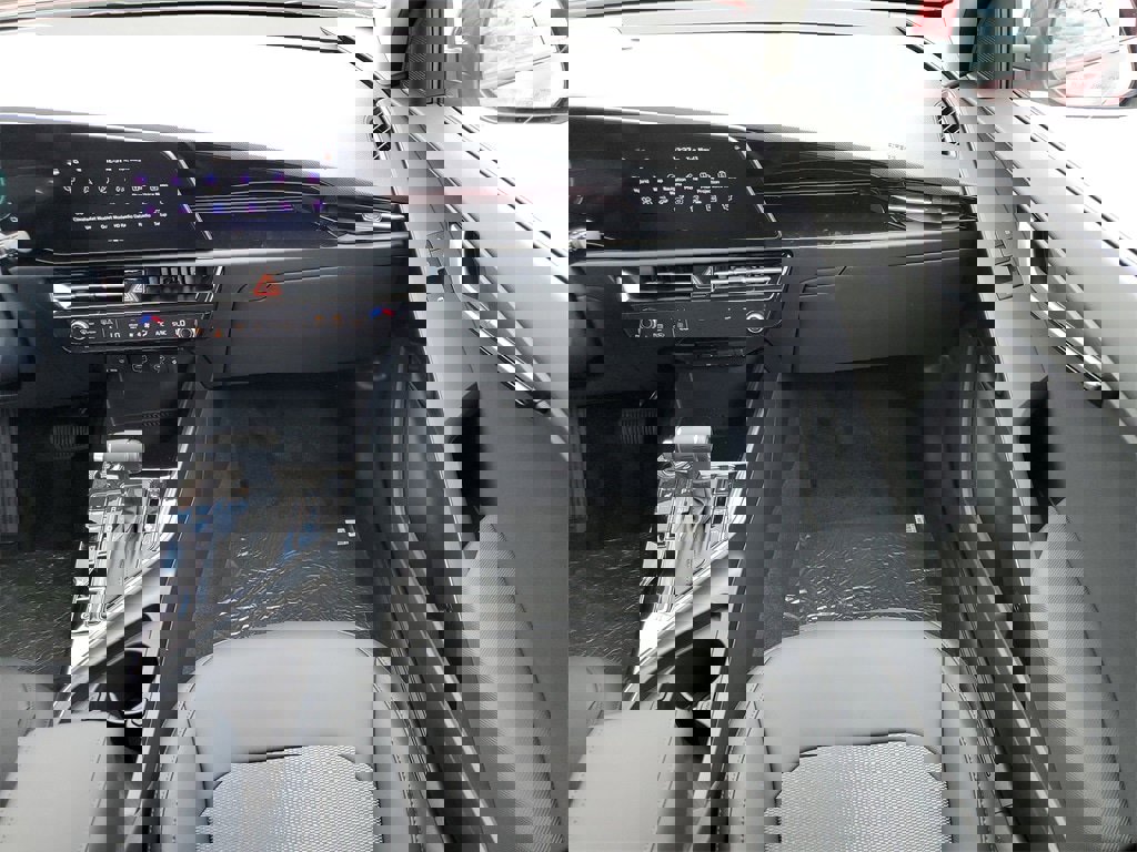 New 2025 Kia Niro EX image 26