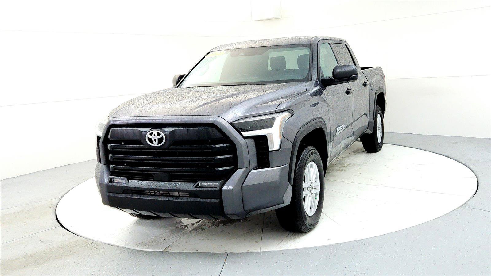Used 2025 Toyota Tundra SR5 image 2