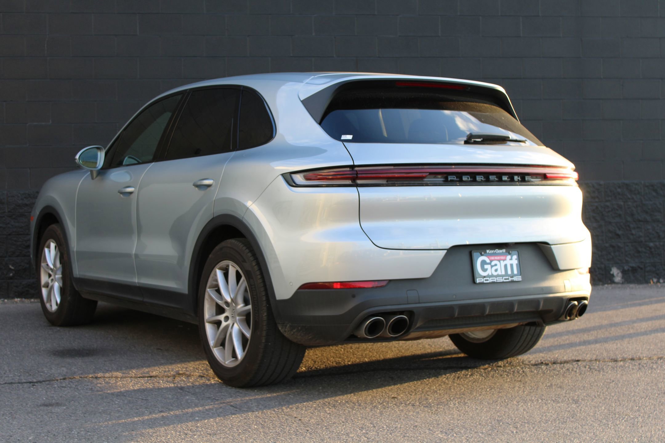 Certified 2024 Porsche Cayenne image 3