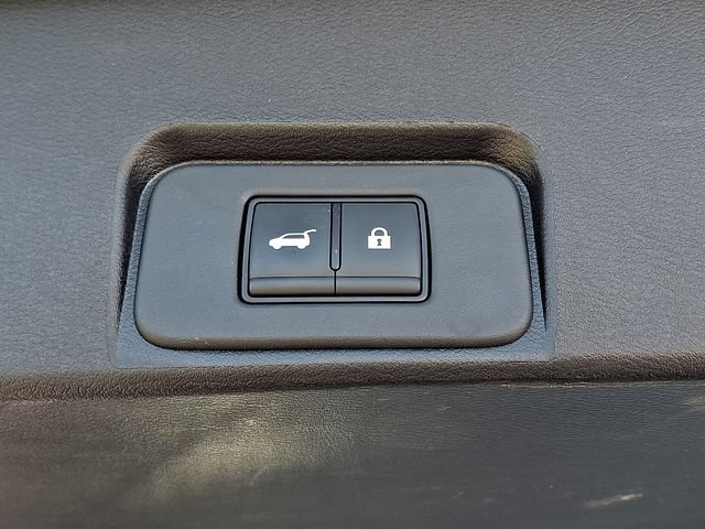 Used 2026 Nissan Rogue SV FWD image 25