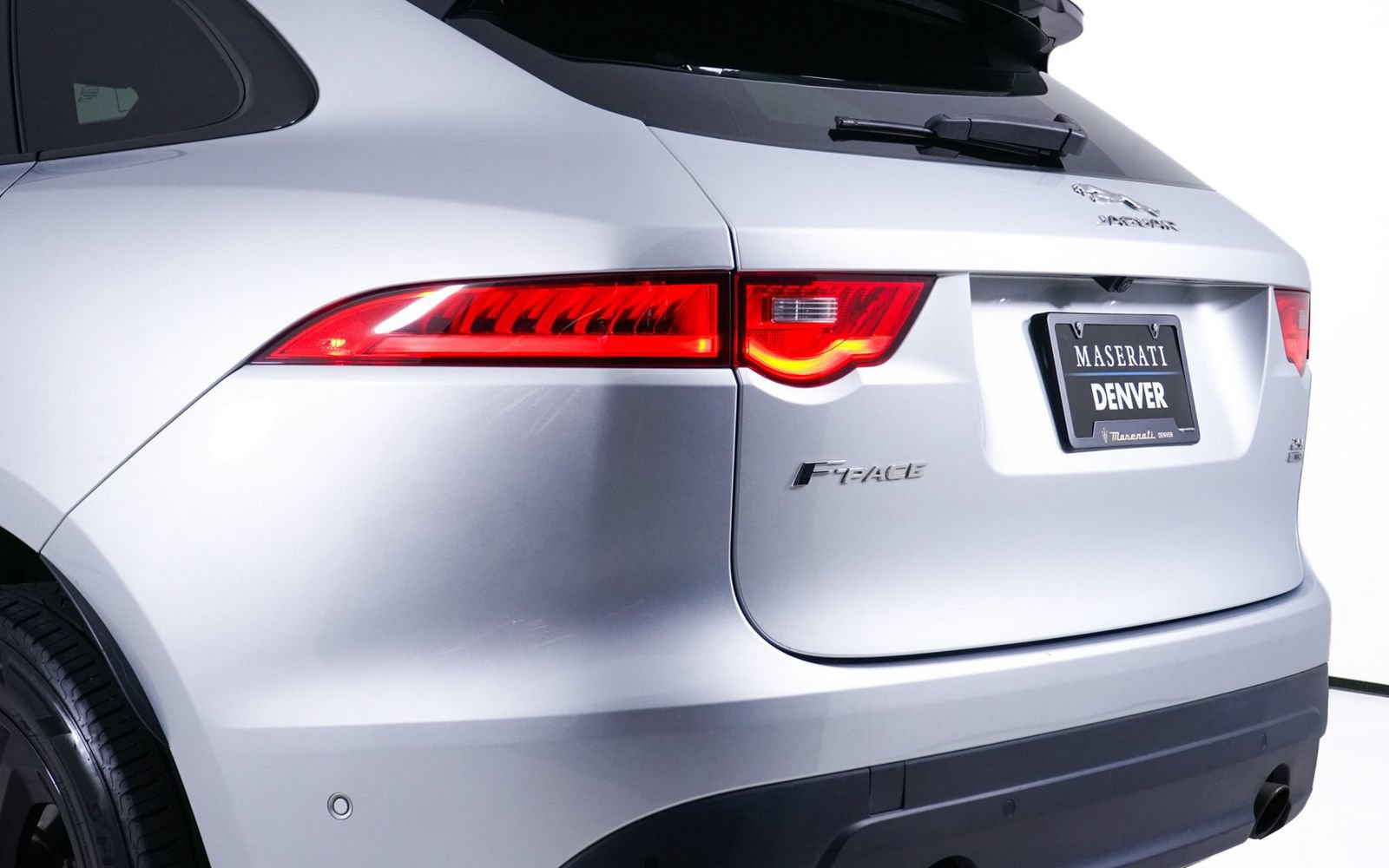 Used 2019 Jaguar F-PACE R-Sport AWD/4WD image 15