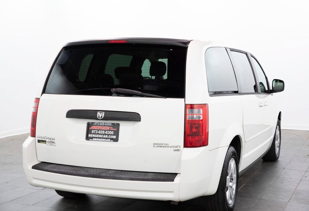 Used 2010 Dodge Grand Caravan SE w/ Climate Group FWD image 14