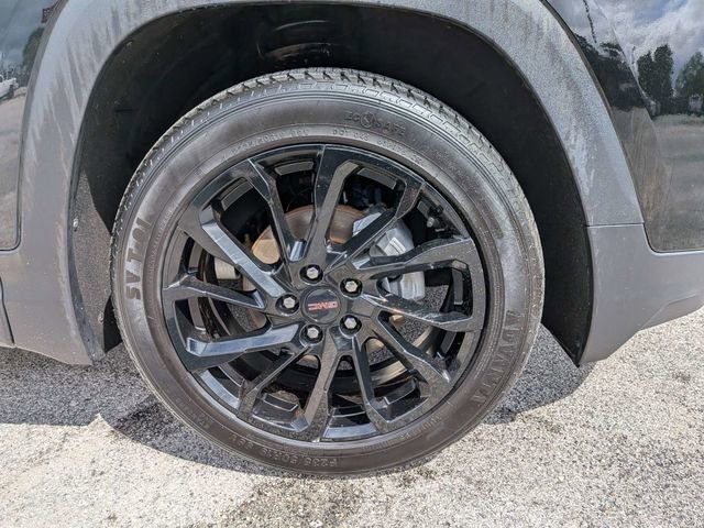 Used 2023 GMC Terrain SLT w/ Tech Package AWD/4WD image 10