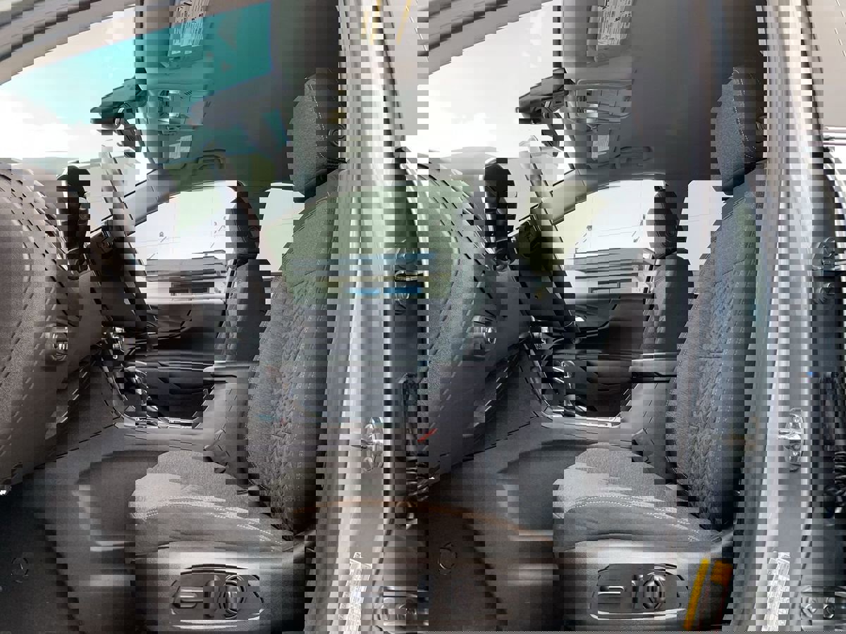 Used 2024 Chevrolet Equinox LT image 28