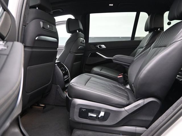 New 2026 BMW X7 M60i image 14
