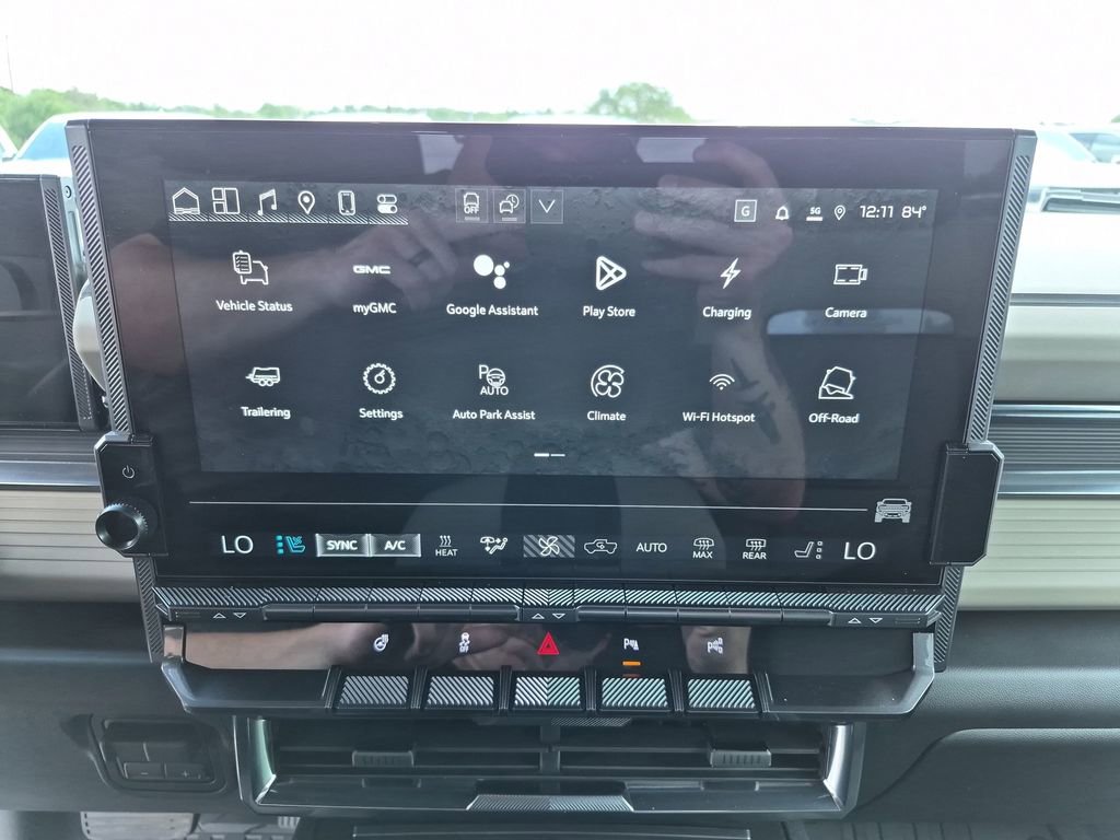 New 2026 GMC Hummer EV 4x4 Crew Cab w/ LPO, Dark Essentials Package image 25
