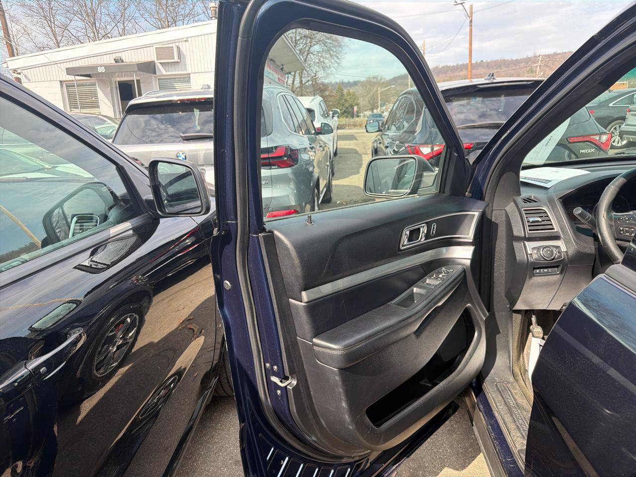 Used 2016 Ford Explorer XLT w/ Equipment Group 202A image 18