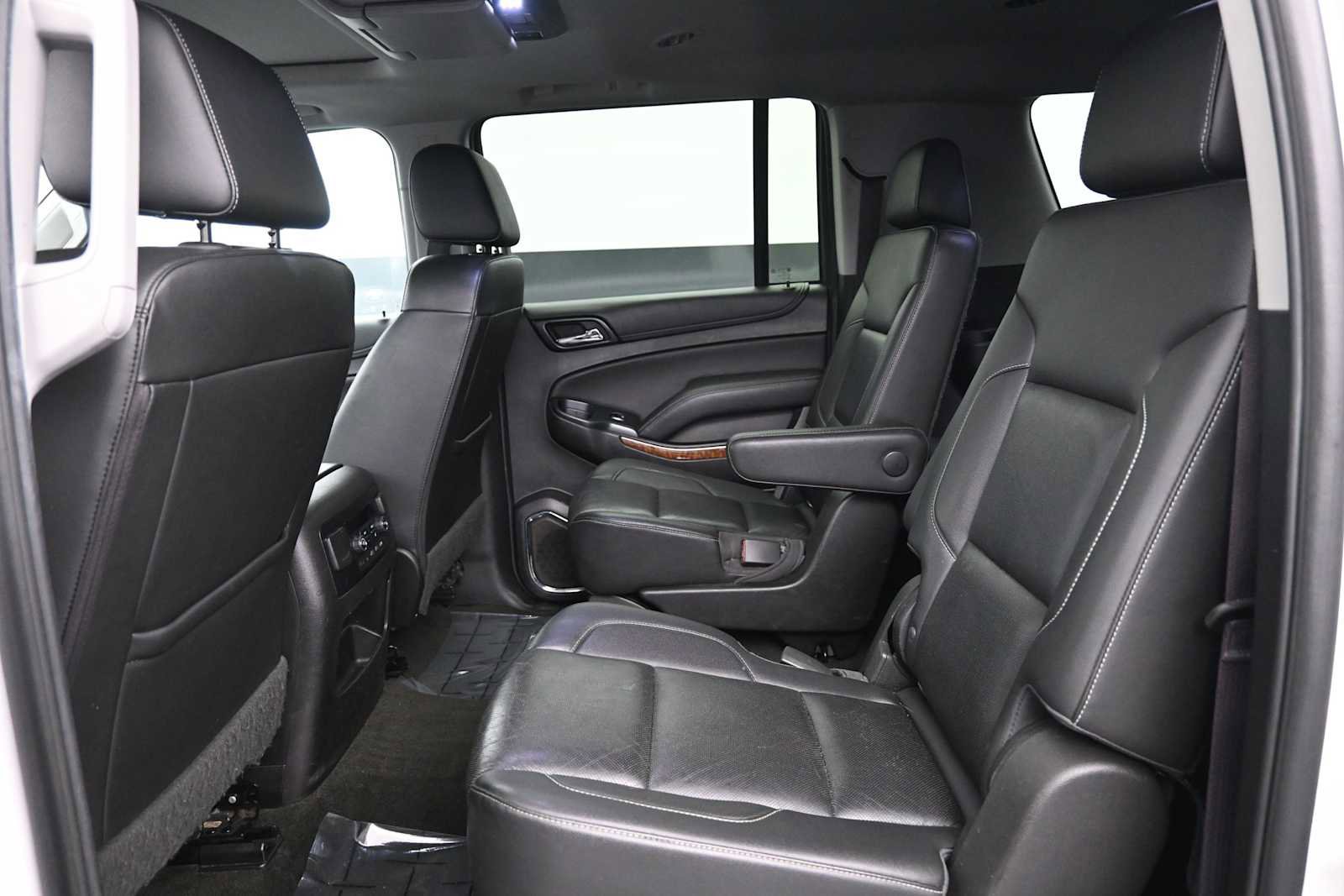 Used 2017 Chevrolet Suburban Premier AWD/4WD image 14