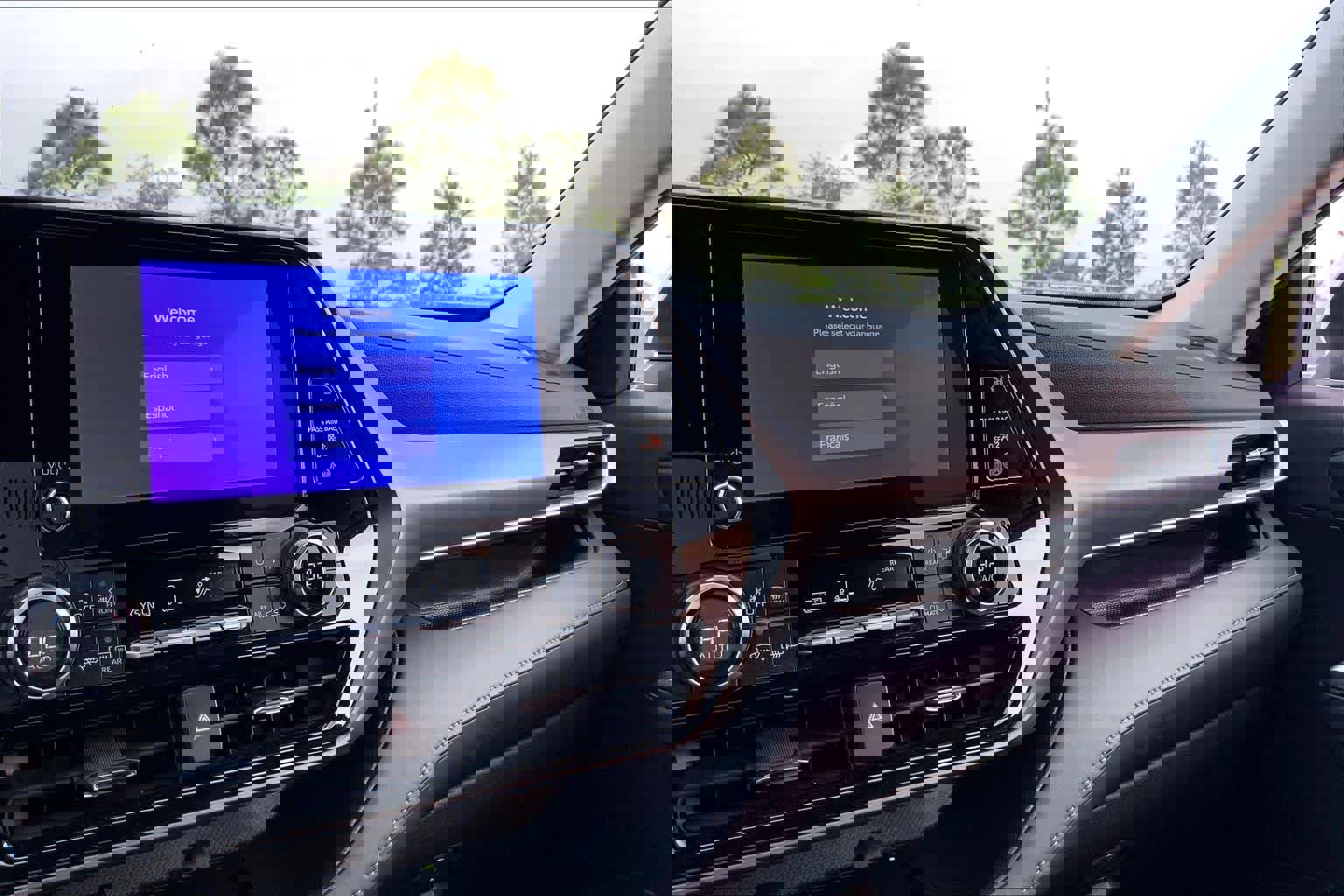 Used 2023 Toyota Highlander XLE image 35