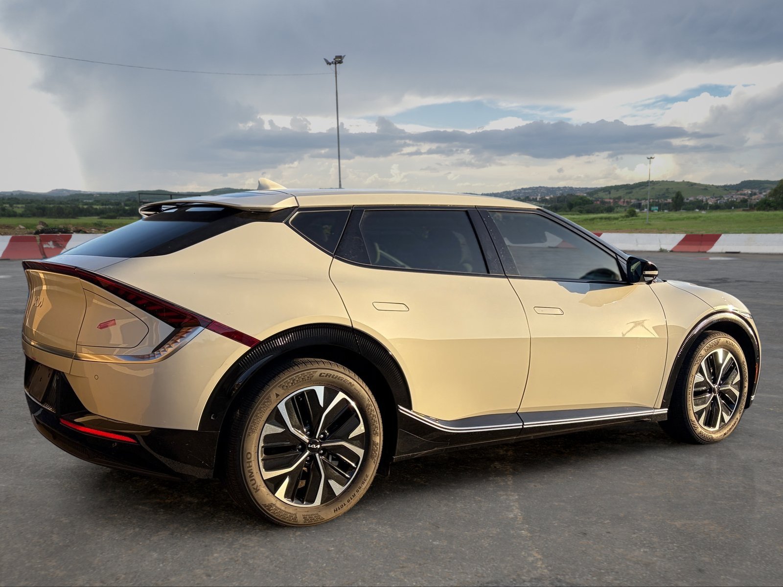Certified 2024 Kia EV6 Wind w/ Wind Technology Package RWD image 3