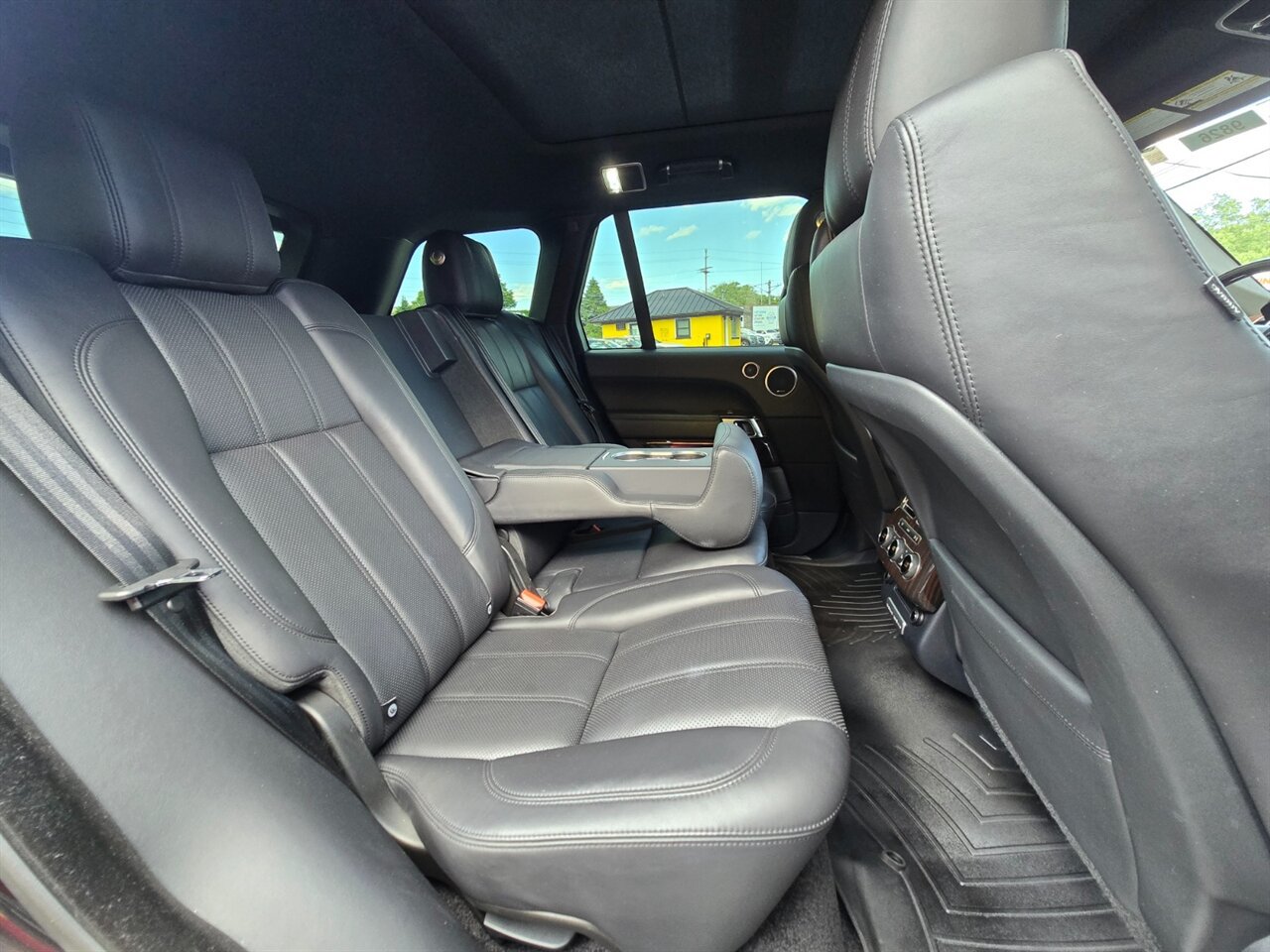 Used 2016 Land Rover Range Rover Supercharged AWD/4WD image 20