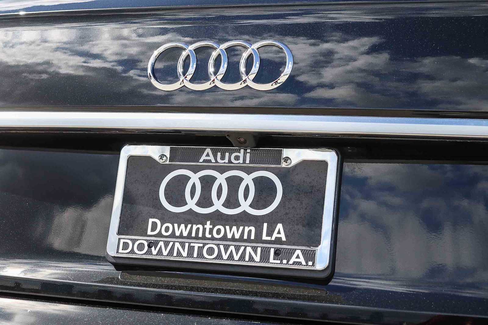 Used 2023 Audi Q5 2.0T Premium w/ Convenience Package AWD/4WD image 11