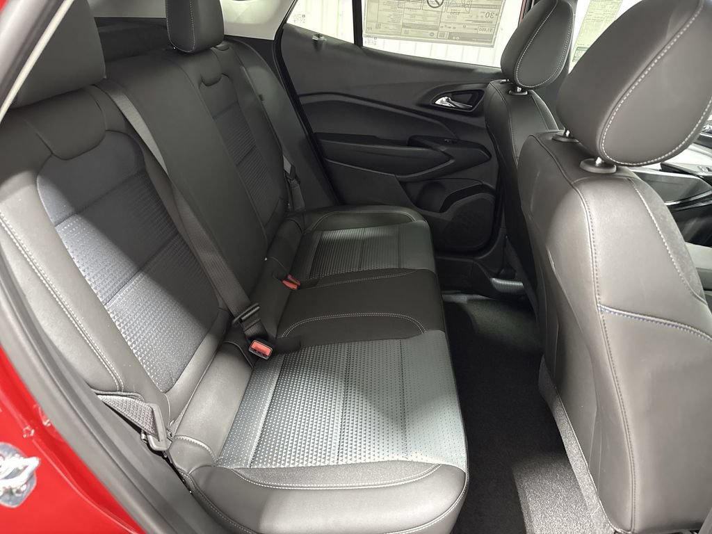 New 2026 Chevrolet Trax LT w/ Driver Confidence Package FWD image 28