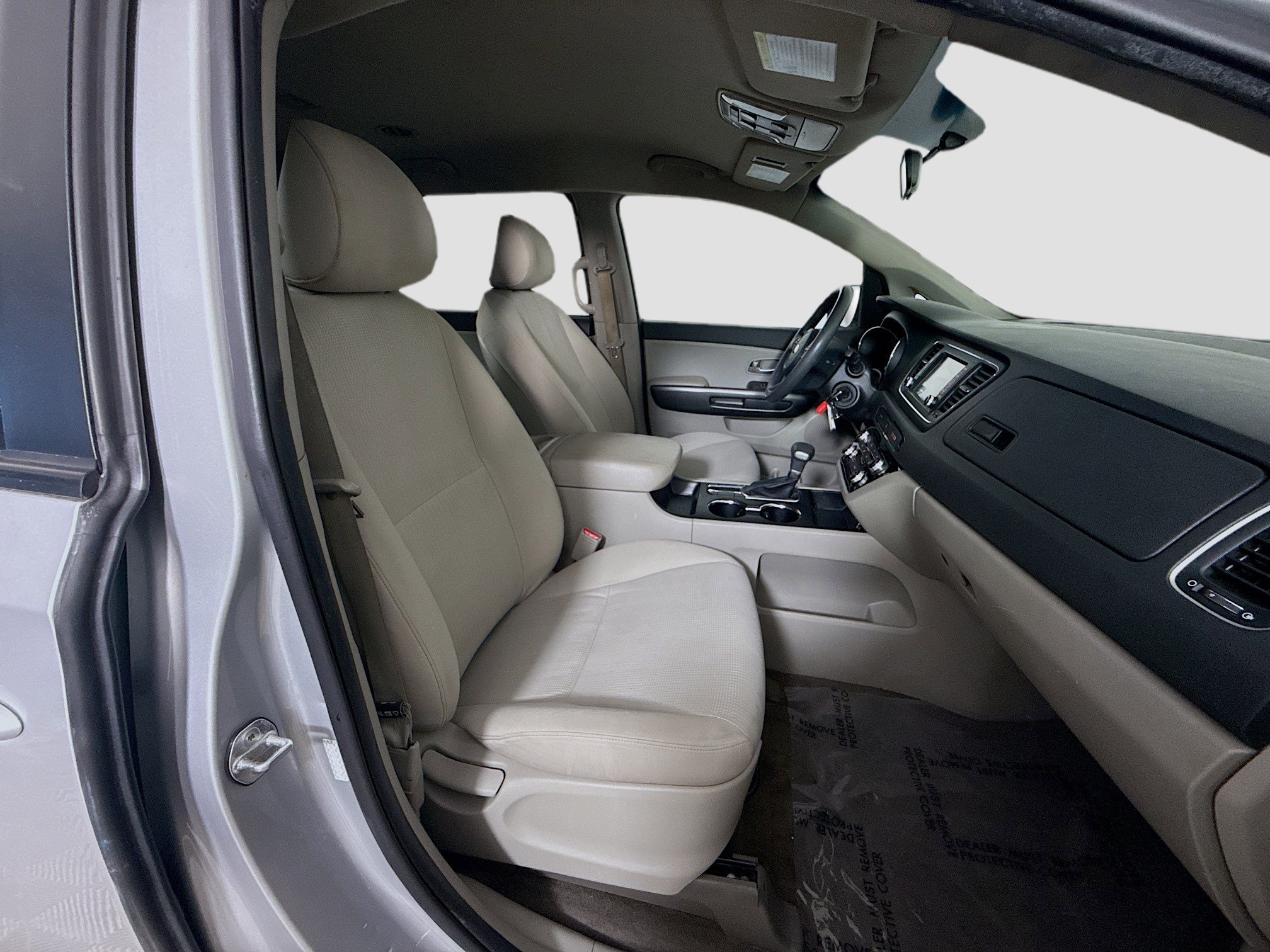 Used 2019 Kia Sedona LX image 26