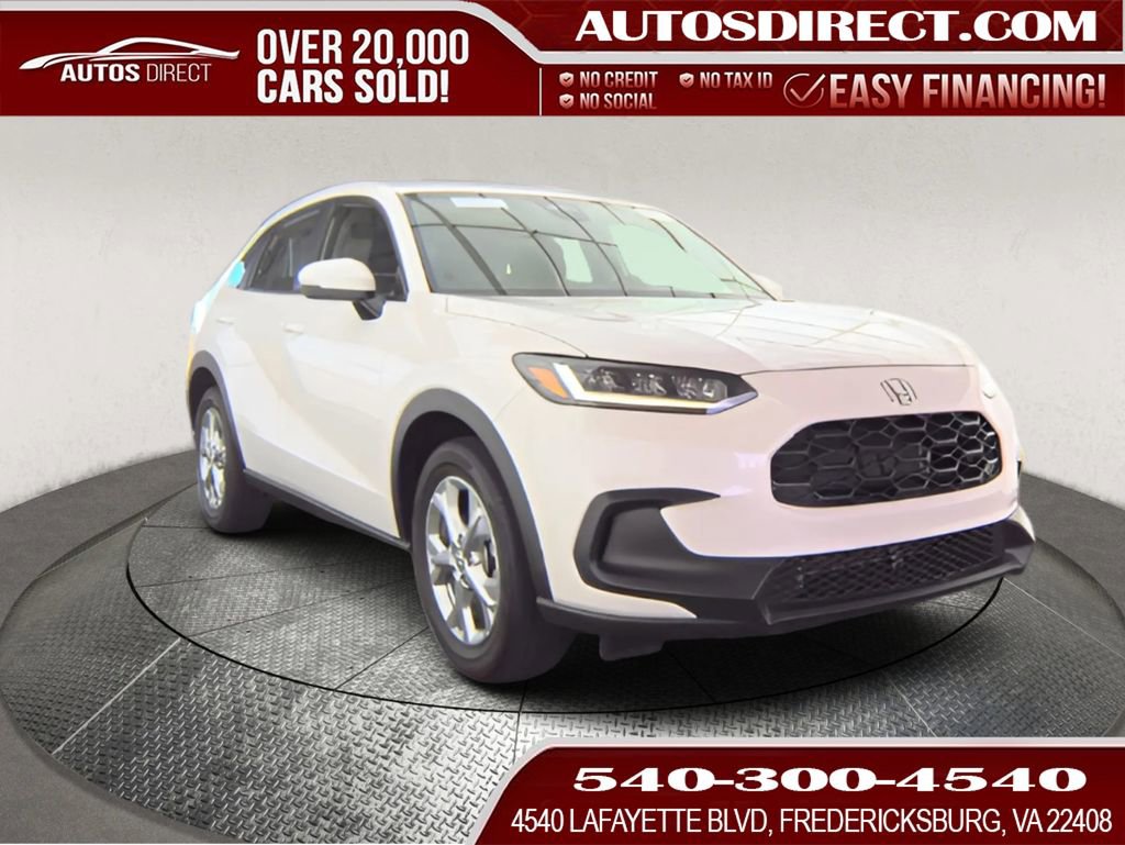 Used 2025 Honda HR-V LX image 1