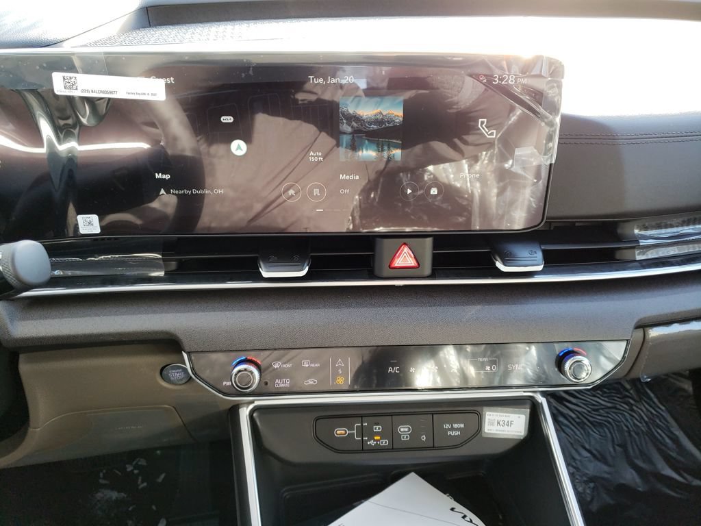 New 2026 Kia Carnival EX FWD image 20