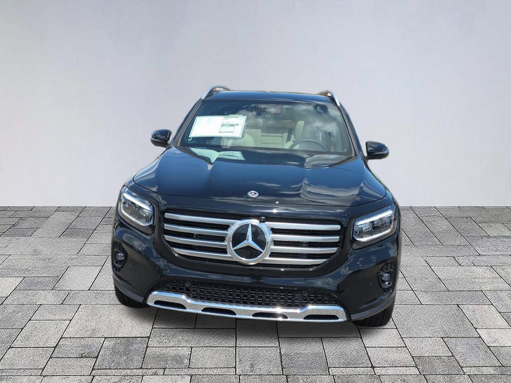 New 2026 Mercedes-Benz GLB 250 image 2