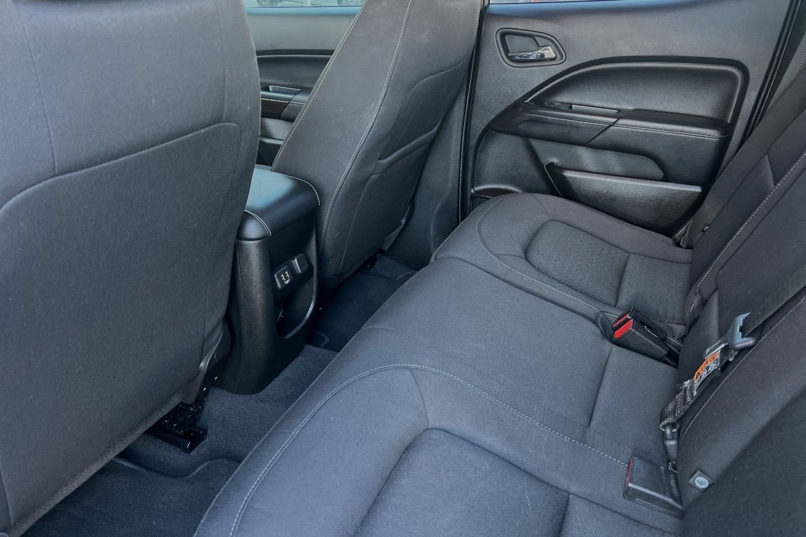 Used 2021 GMC Canyon Elevation w/ Driver Alert Package AWD/4WD image 10