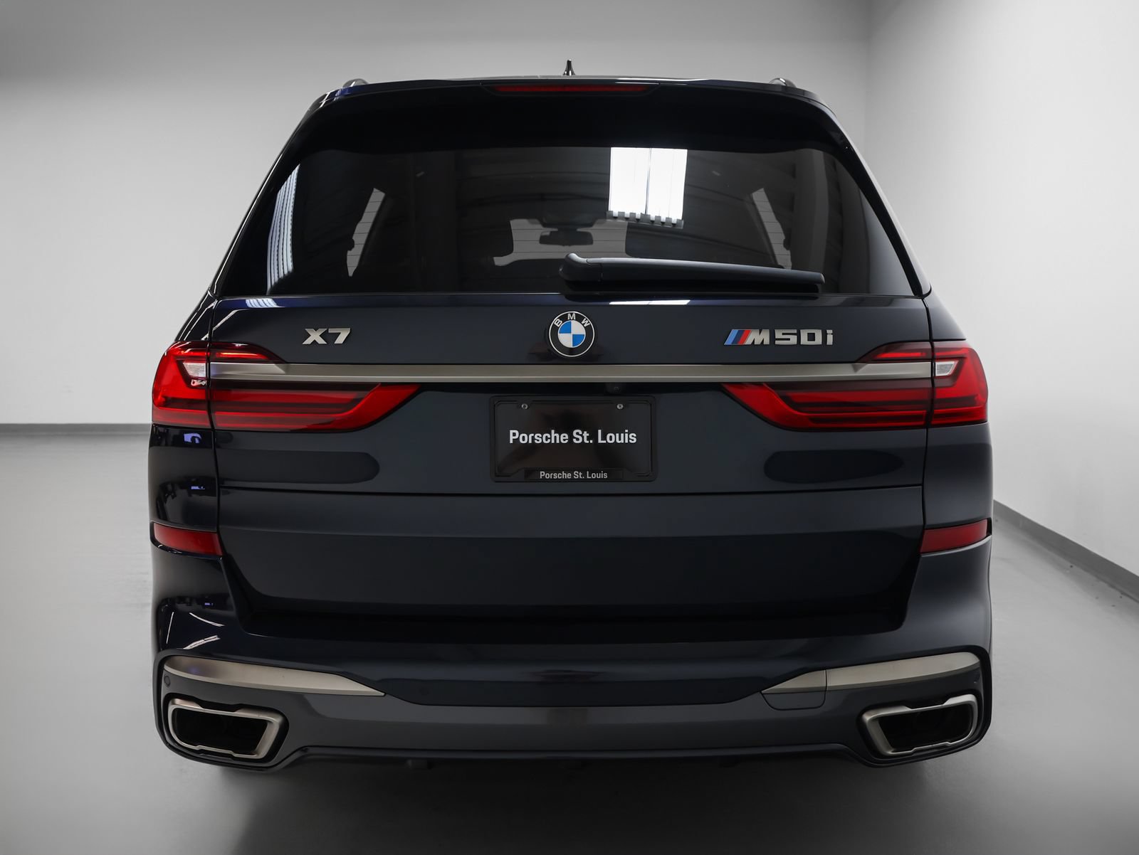 Used 2022 BMW X7 M50i AWD/4WD image 11