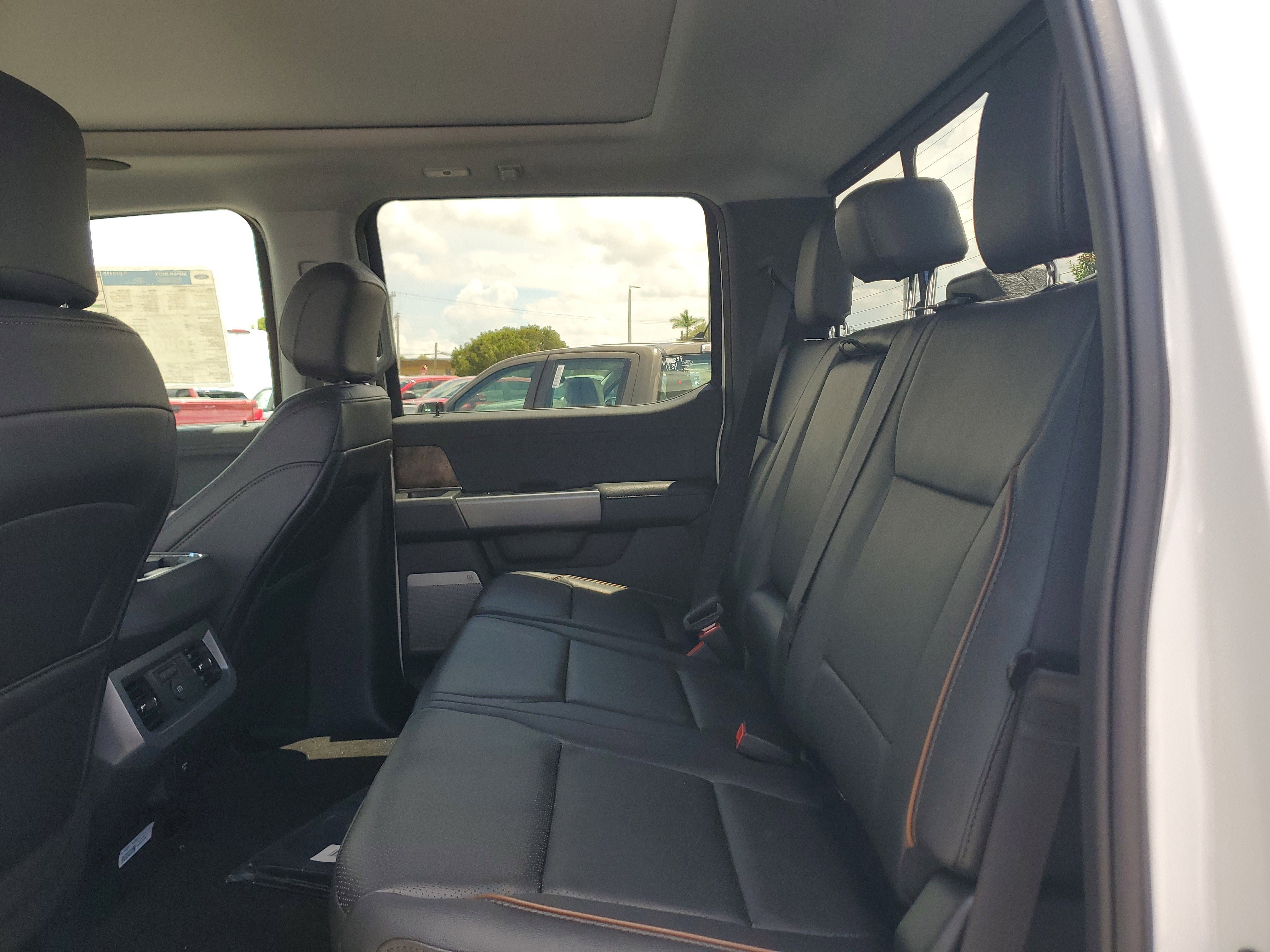 New 2026 Ford F350 Lariat w/ Black Appearance Package AWD/4WD image 12