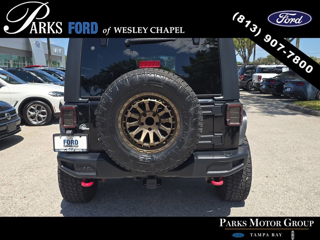 Used 2017 Jeep Wrangler Unlimited Rubicon AWD/4WD image 5