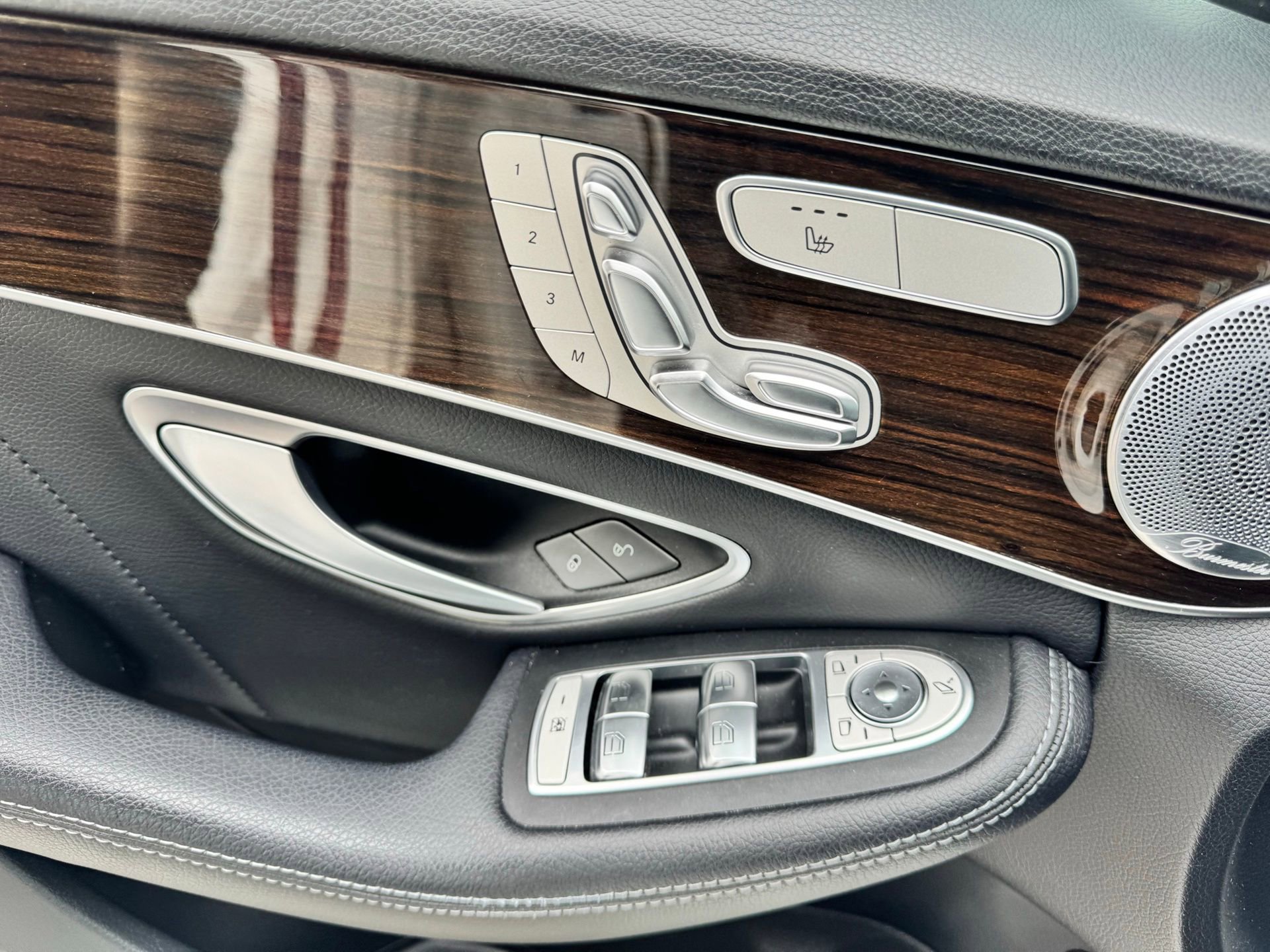 Used 2018 Mercedes-Benz C 300 4MATIC Sedan image 6