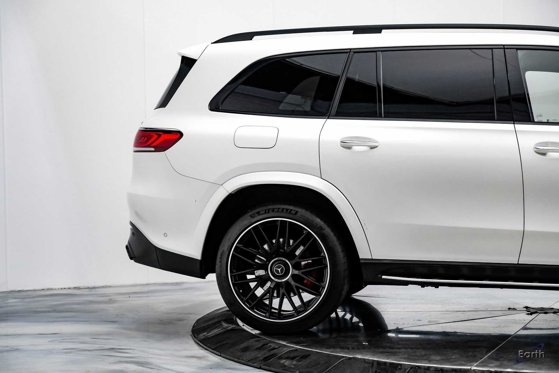 Used 2022 Mercedes-Benz GLS 63 AMG 4MATIC w/ Warmth & Comfort Package image 17