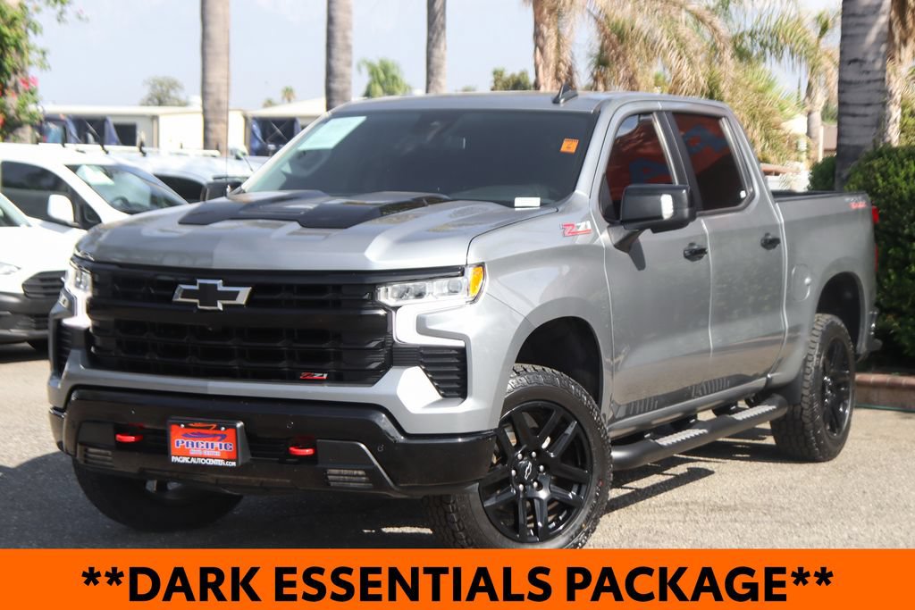 Used 2024 Chevrolet Silverado 1500 LT Trail Boss w/ LT Trail Boss Premium Package AWD/4WD image 4
