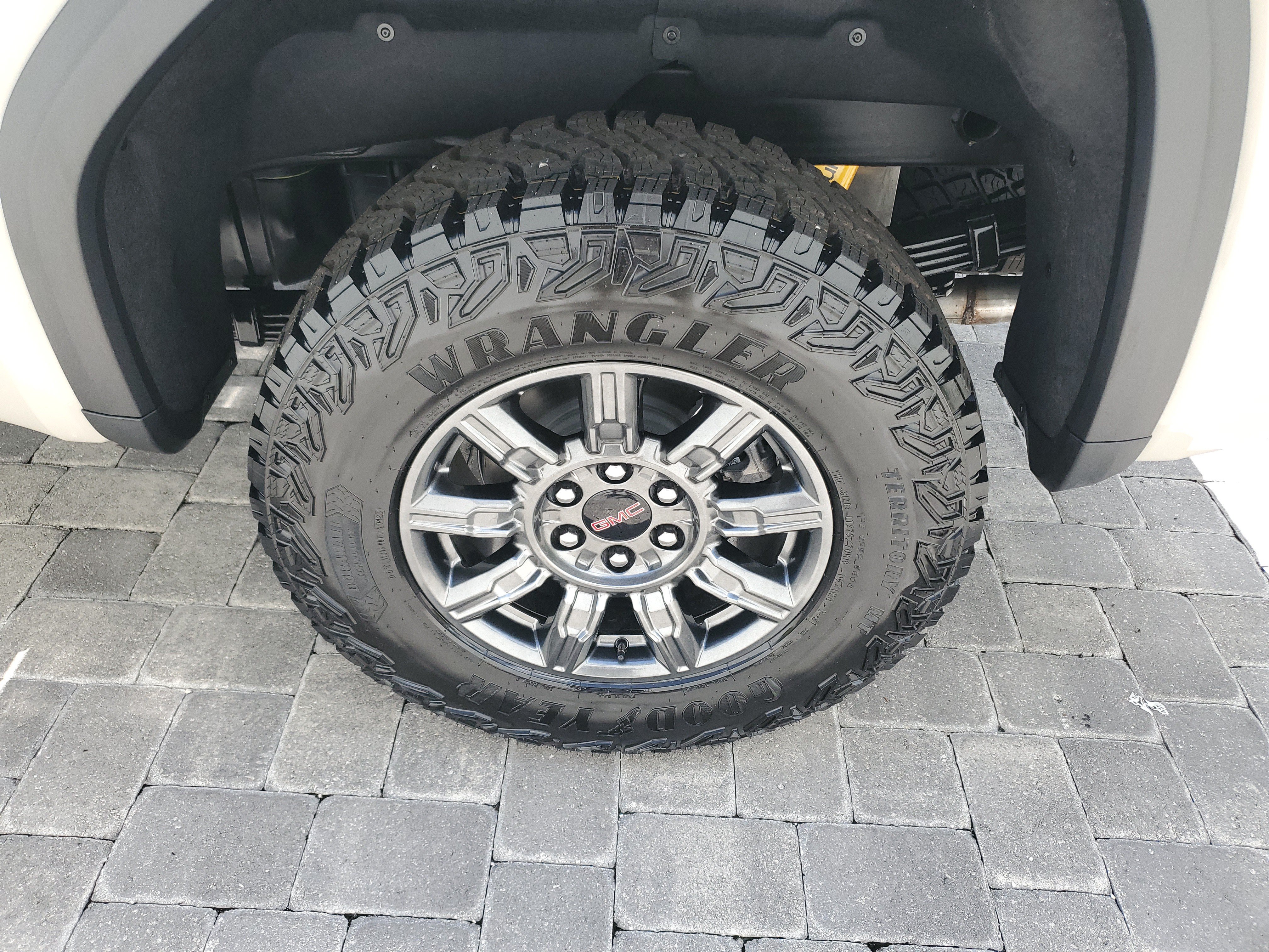 Used 2026 GMC Sierra 1500 AT4X AWD/4WD image 7