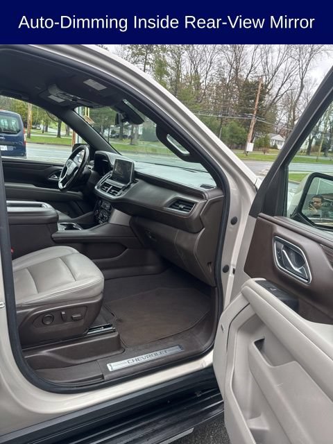 Used 2022 Chevrolet Suburban LT AWD/4WD image 23