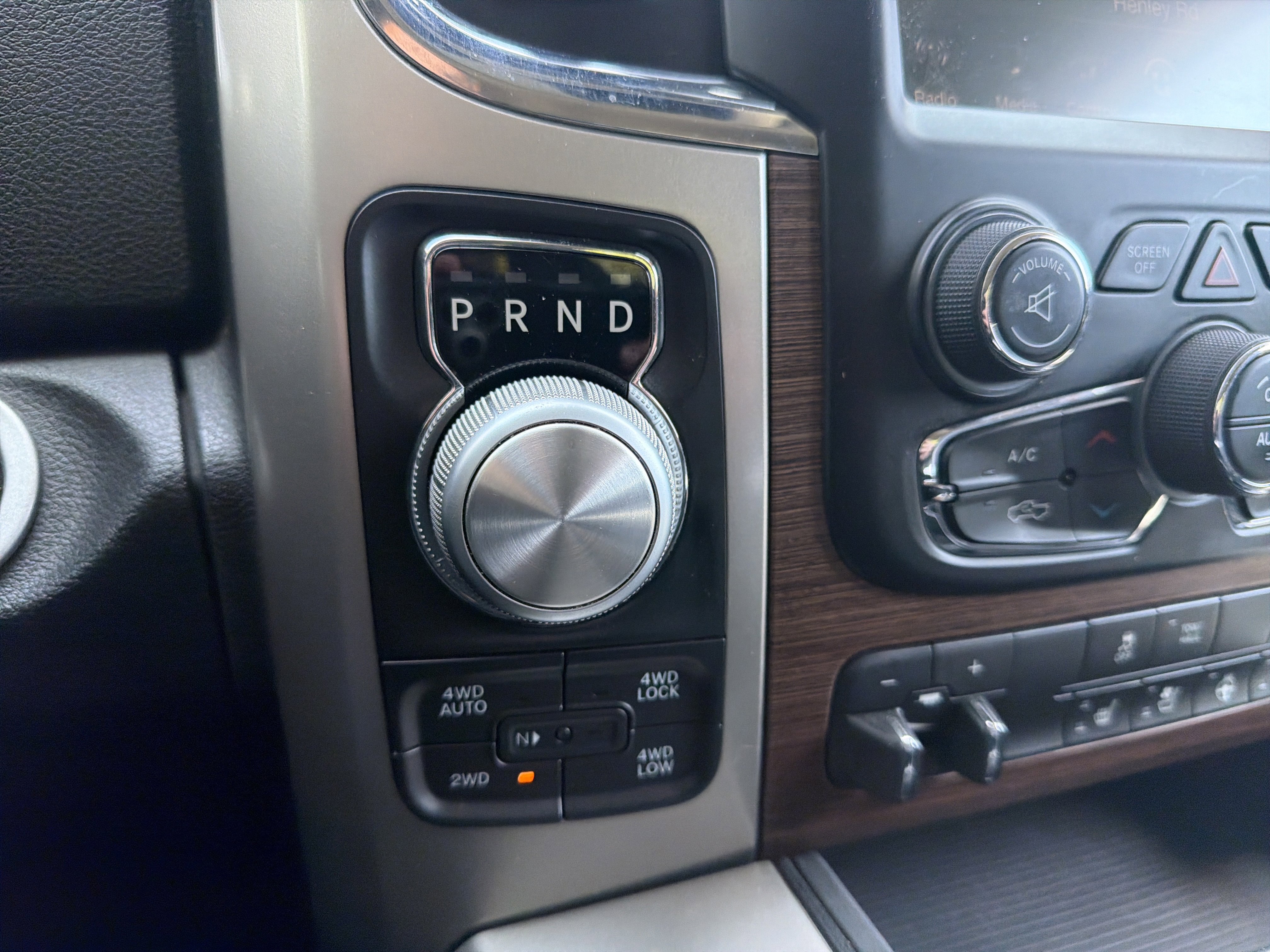 Used 2016 RAM 1500 Laramie w/ Convenience Group image 26