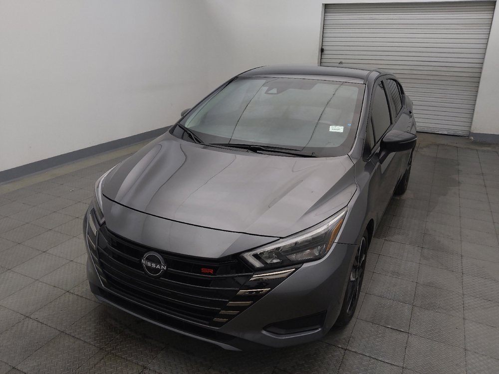 Used 2024 Nissan Versa SR FWD image 15