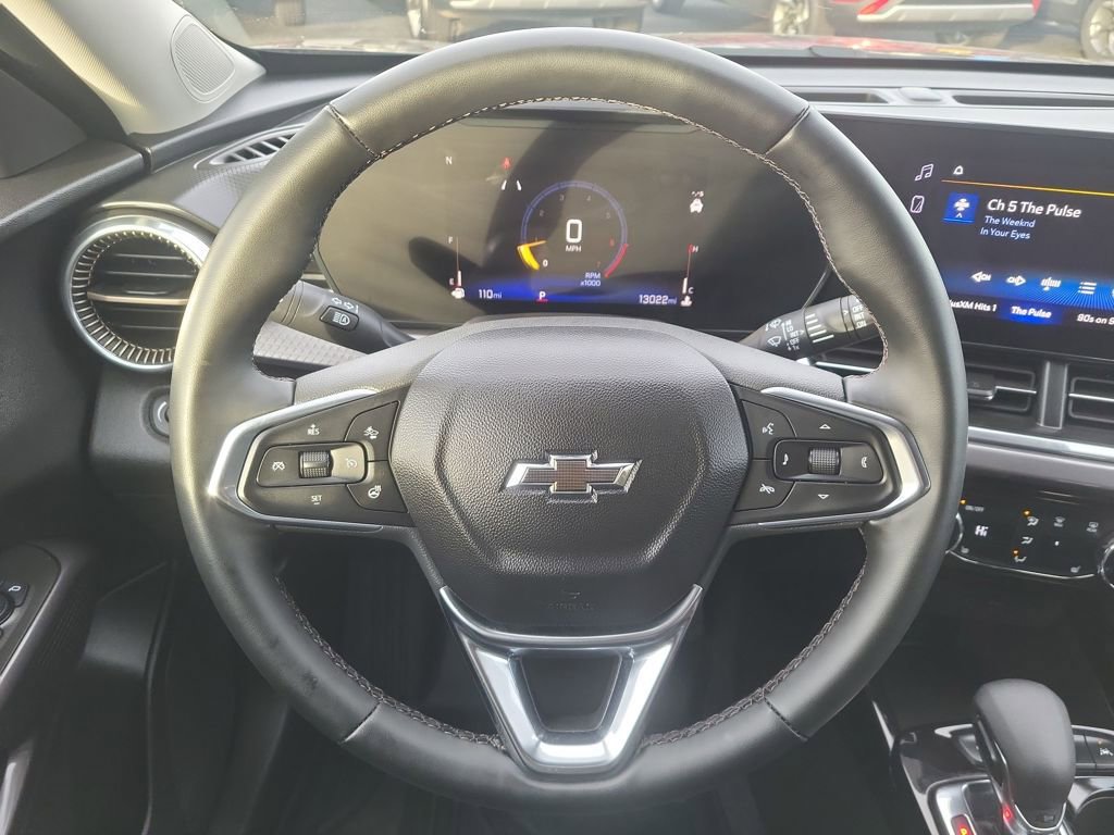 Used 2025 Chevrolet Trax ACTIV image 29