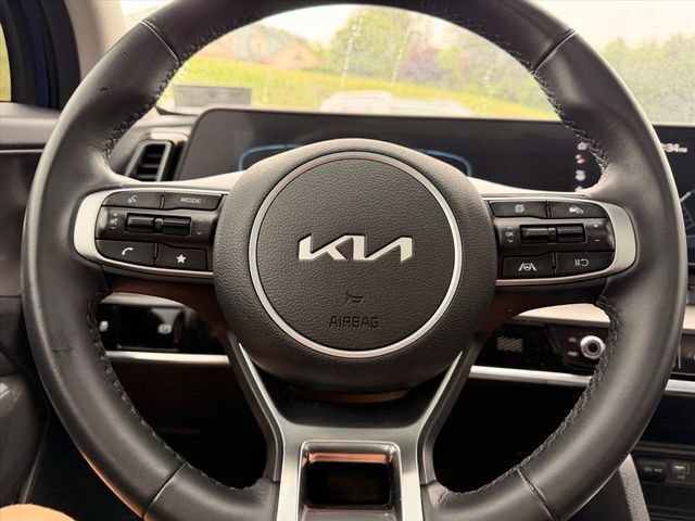 Used 2025 Kia Sportage EX w/ Premium Package AWD/4WD image 19