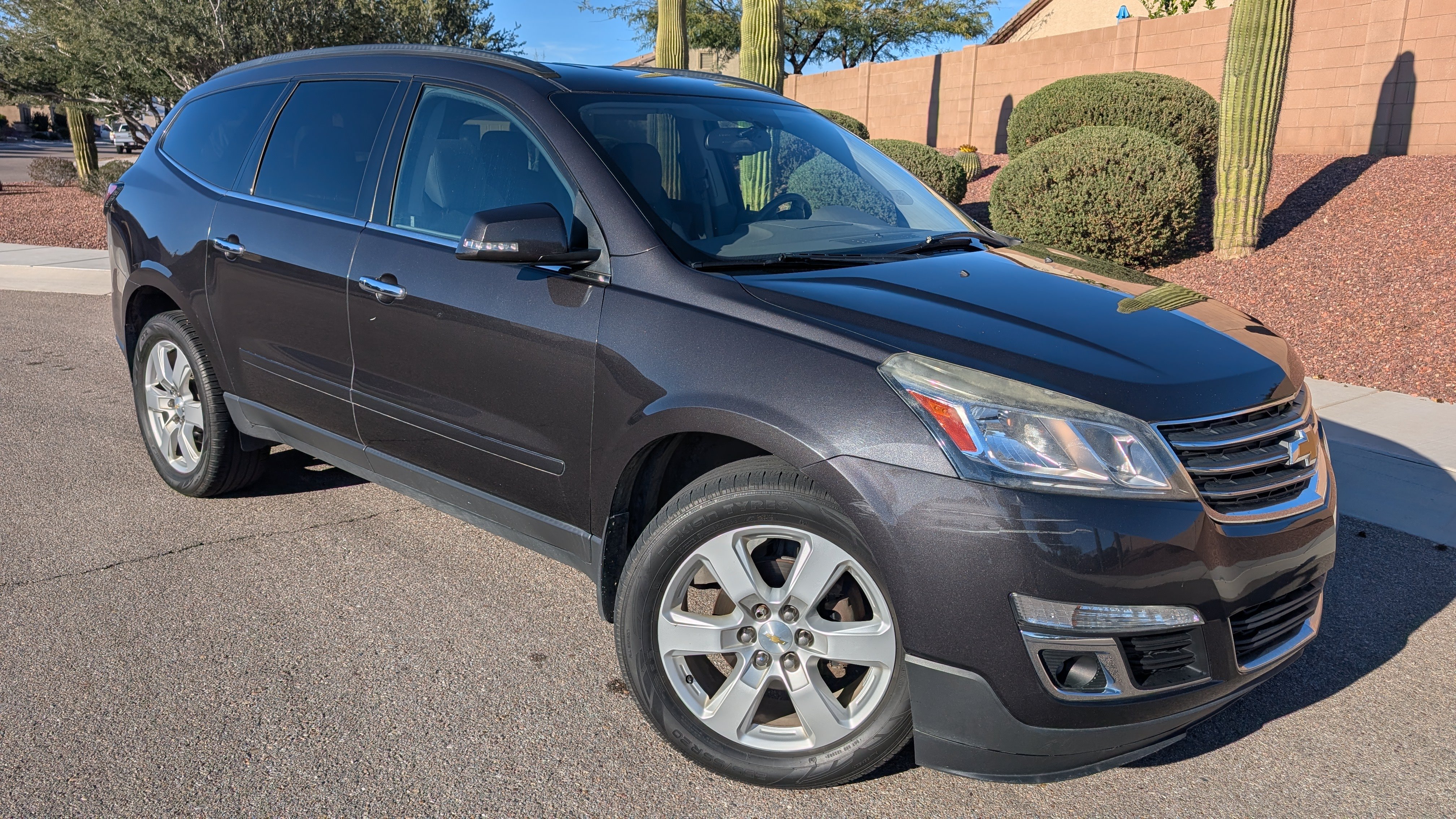 Used 2017 Chevrolet Traverse LT w/ Style and Technology Package AWD/4WD image 2
