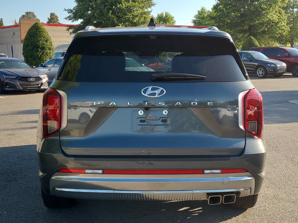 Used 2023 Hyundai Palisade Calligraphy AWD/4WD image 4