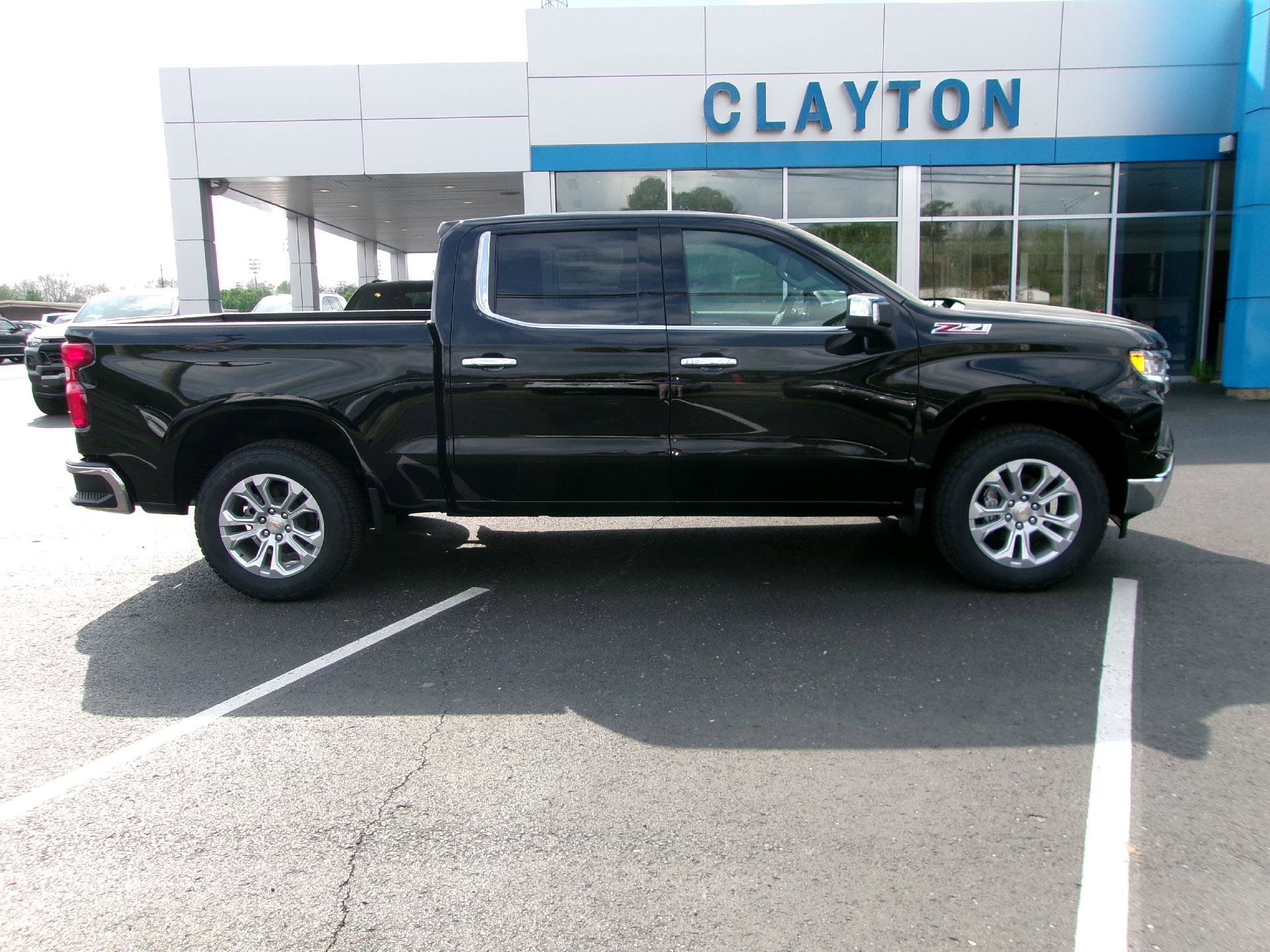 New 2026 Chevrolet Silverado 1500 LTZ w/ LTZ Premium Package image 2