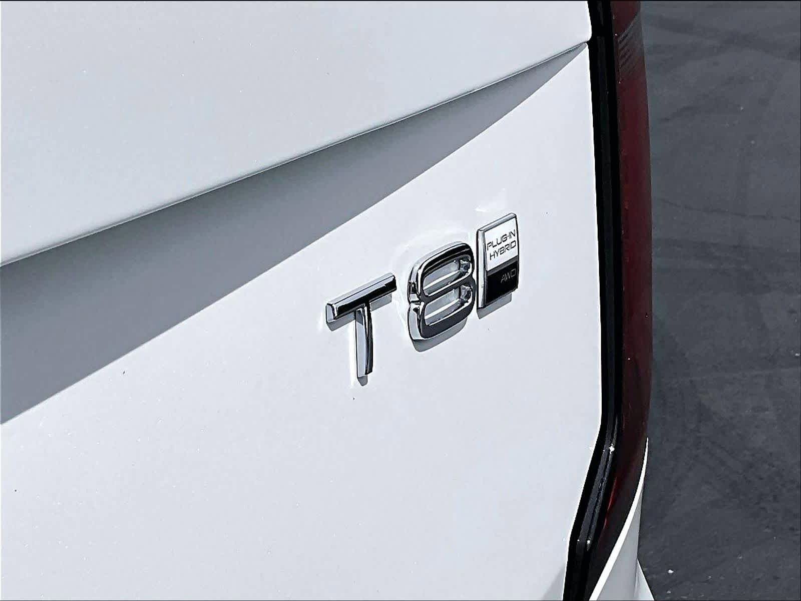 Used 2025 Volvo XC90 T8 Ultra w/ Protection Package Premier image 10